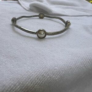 Elegant Silver and Pearl Women's Bracelet